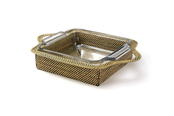 A square-shaped casserole dish with a beige woven basket exterior.