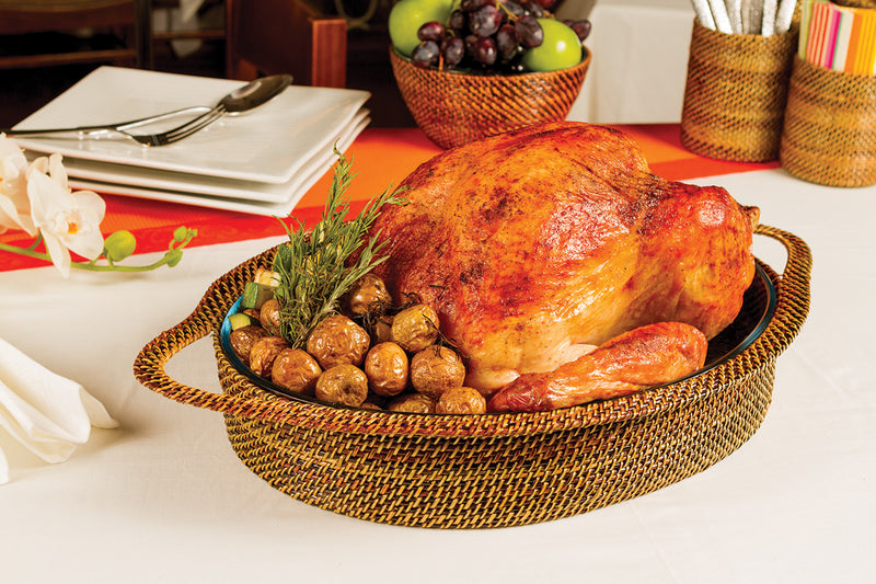 Handmade Oval Casserole Basket with Arcuisine Serving Dish - The woven basket with Arcuisine glass baking dish makes a nice, attractive presentation. Perfect for baking or roasting, 