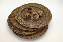 PLATE CHARGER + PLAIN NAPKIN RINGS, SET OF 4