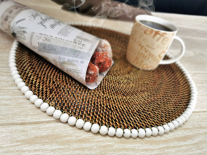 Round Placemat 14", With White Wood Beads, Set of 4